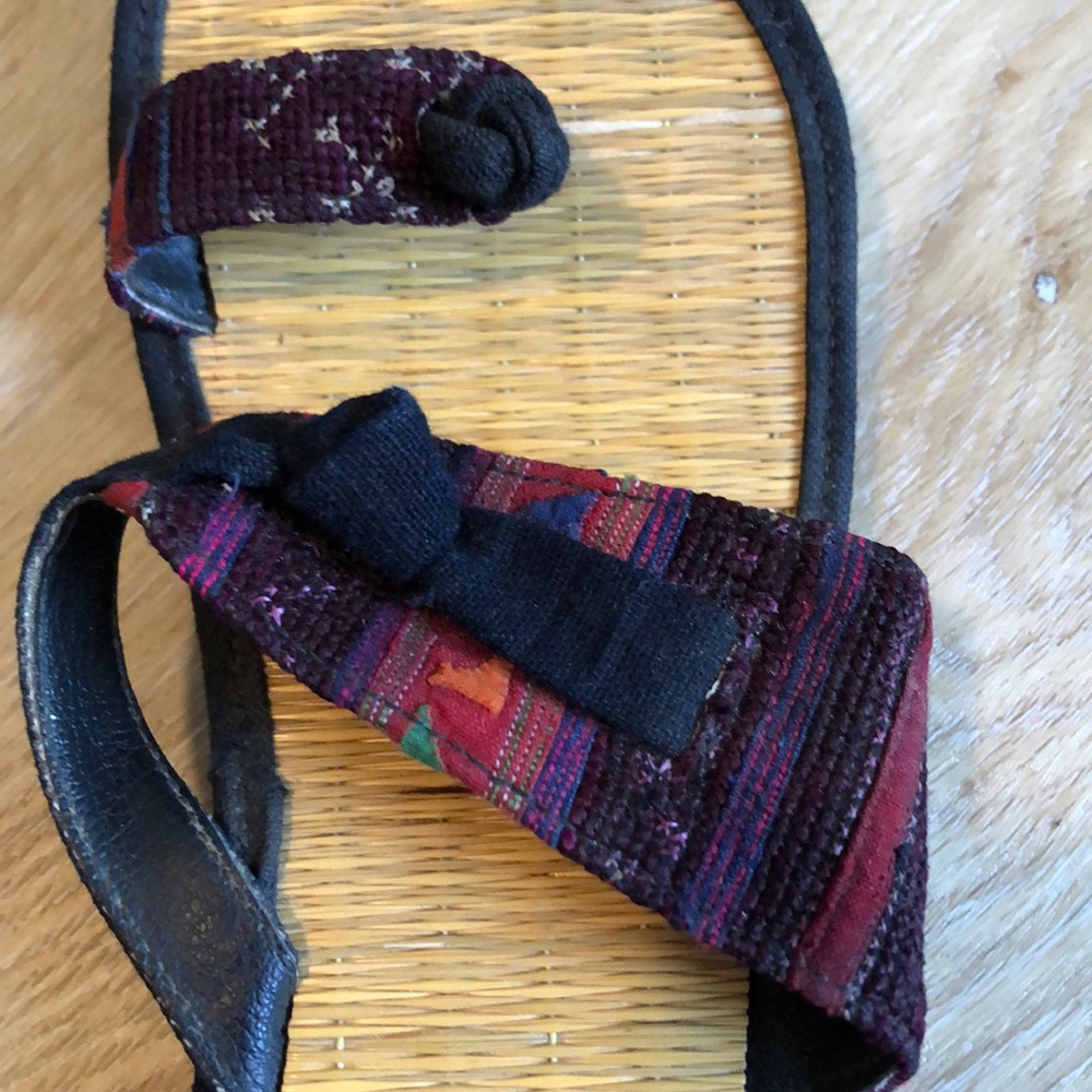 Sandals - Picture 3 of 4